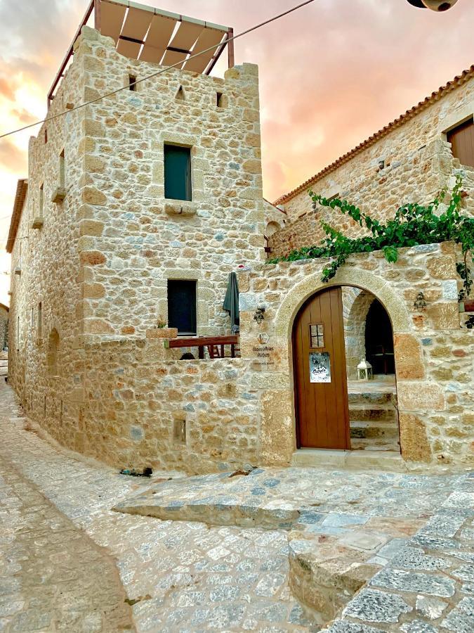 Vetilios Lithos Boutique Hotel Néon Oítilon Exteriér fotografie