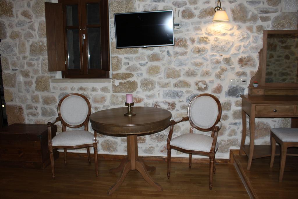 Vetilios Lithos Boutique Hotel Néon Oítilon Exteriér fotografie